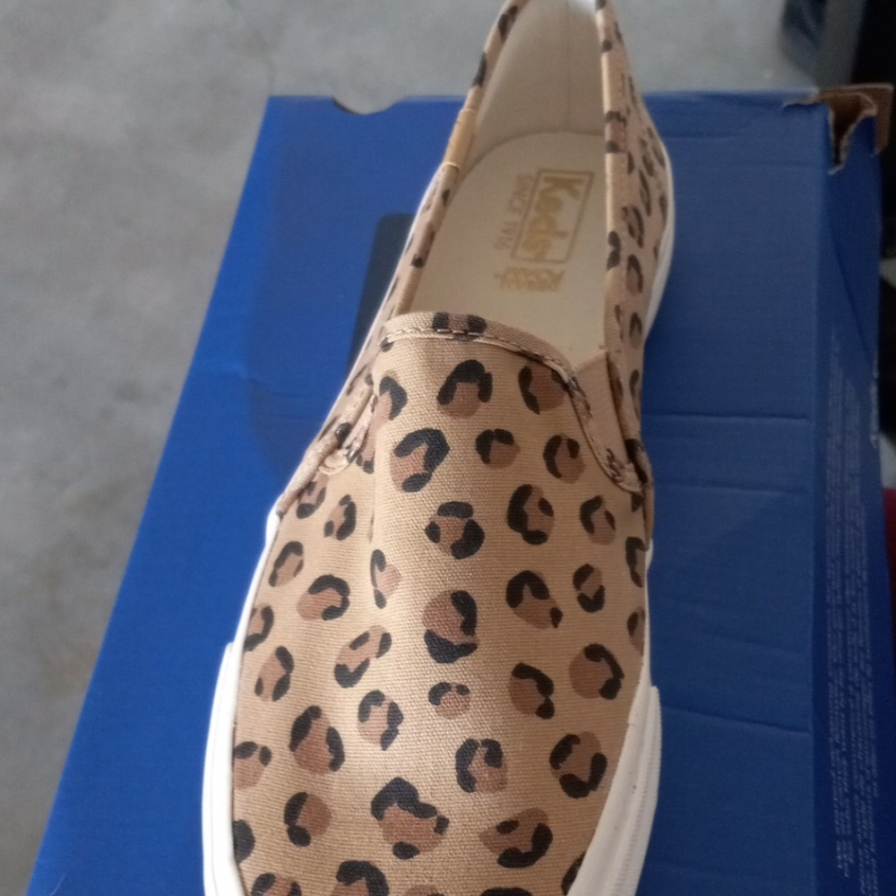 Shoes - Picture 3 of 3